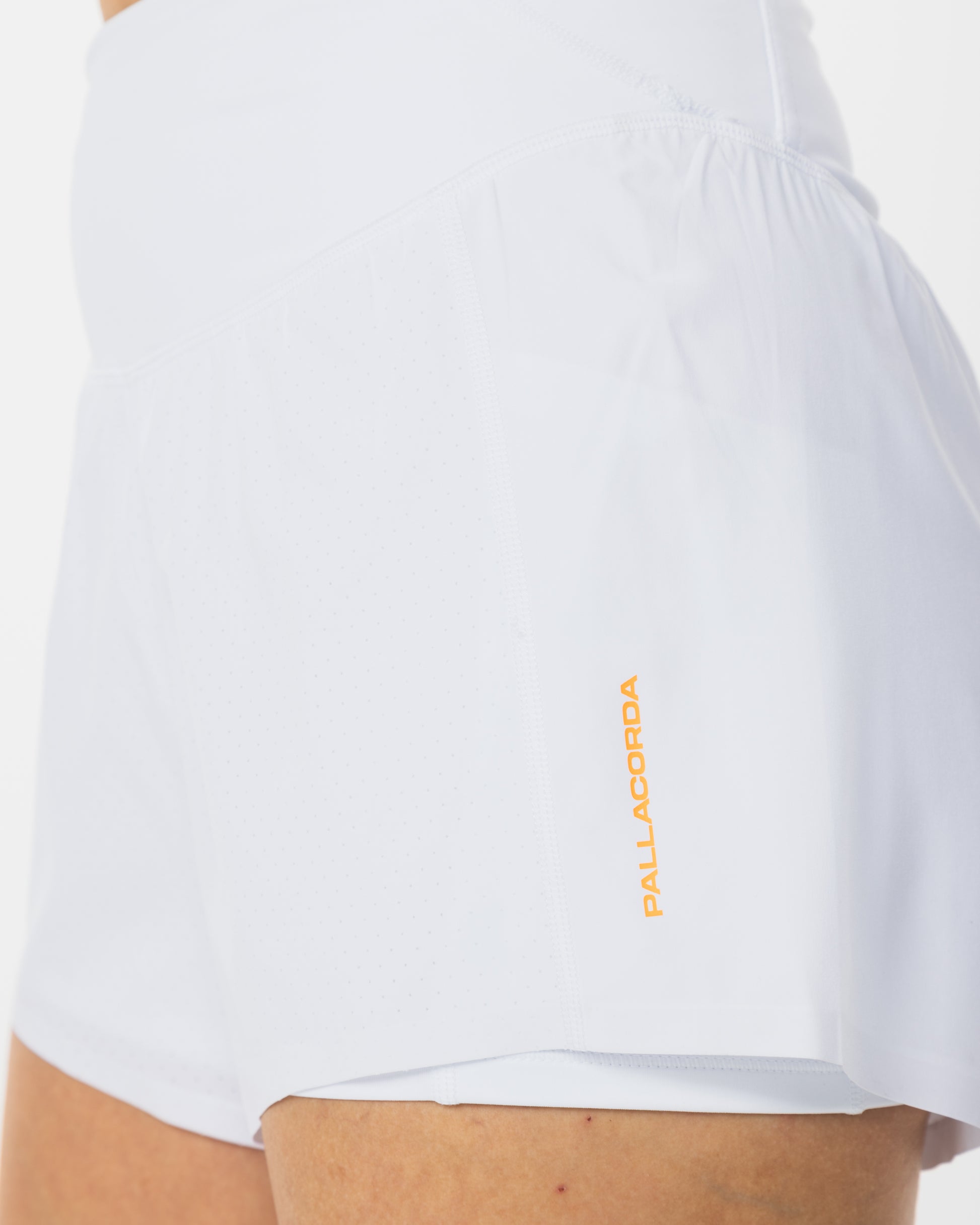 Women’s white 2-in-1 court shorts – Pallacorda logo detail